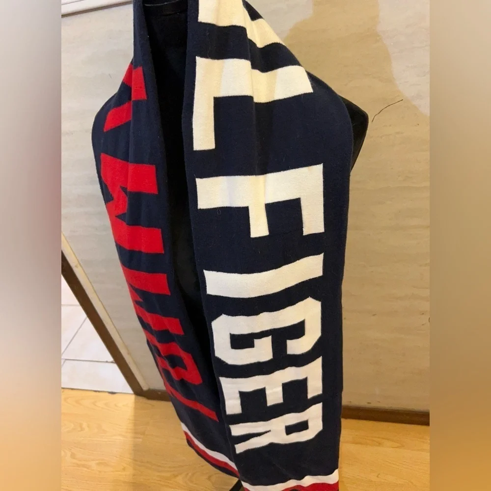 Tommy Hilfiger Bold Navy and Red Logo Scarf